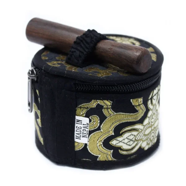 bG9jYWw6Ly9tZWRpYS85TS82RC82MFIzMEMxRzZNVDM2RDlNL2JlYzhkY2NhLmpwZWc.webp Mini Singing Bowl Gift Set - Black