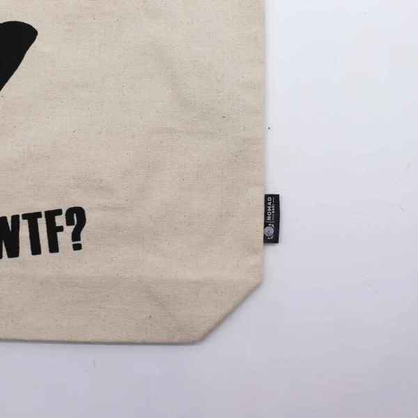 bG9jYWw6Ly9tZWRpYS85TS9FRC82MFIzMEMxSDc0VzNFRDlNL2UyYmQzM2FhLmpwZWc.webp Iconic Classic Tote Bag - Black Cat - Natural 10oz