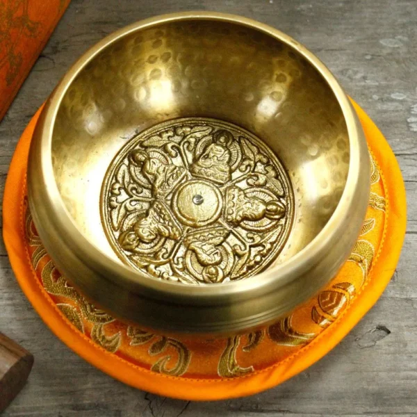 bG9jYWw6Ly9tZWRpYS8xRy82RC82MFIzMEMxRzZNVDM2RDFHLzkzMGZmY2ExLmpwZWc.webp Five Buddha Singing Bowl Set 10cm (min 400gm)