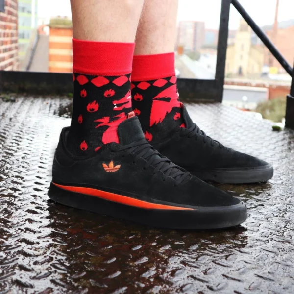 bG9jYWw6Ly9tZWRpYS8xRy8yRS82MFIzMEMxSjY0UksyRTFHLzQ3YjczN2FlLmpwZw.webp Funky Red Dragon Socks