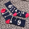 bG9jYWw6Ly9tZWRpYS8xSy9KRS82MFIzMEMxRzZSVjNKRTFLLzlhNDJlMmY3LmpwZWc.webp Hop Hare Bamboo Socks S/M - Skulls and Bones