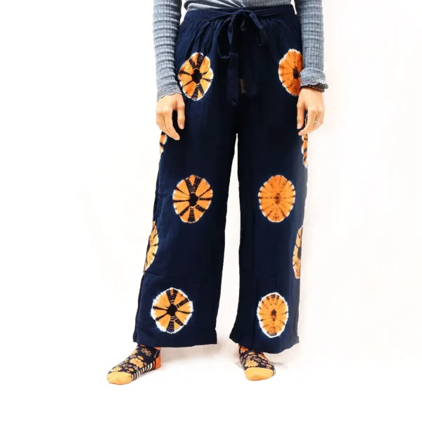 bG9jYWw6Ly9tZWRpYS8xTi84RC82MFIzMEMxSjYwV0s4RDFOLzE3ZjcxMDU2LmpwZWc-1.webp Comfortable and stylish leggings from funkystride