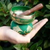 bG9jYWw6Ly9tZWRpYS9ISi82RC82MFIzMEMxRzZNVDM2REhKLzBiYTc2ZjUwLmpwZWc.webp Beautiful Singing Bowl in green