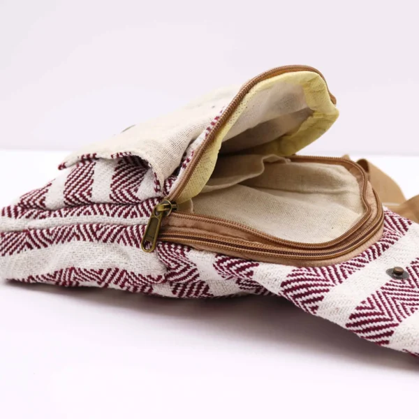 bG9jYWw6Ly9tZWRpYS9ISy9FQy82MFIzMEMxRzZXUktFQ0hLL2Q3MjAzOGQ1LmpwZWc.webp Body Cross Bag Natural Cotton - Burgundy and White
