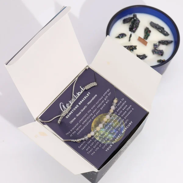 bG9jYWw6Ly9tZWRpYS9IUy8yRC82MFIzMEMxRzZXVEsyREhTLzgwNWUyNzU4LmpwZWc.webp Zodiac Crystal Candle with Gemstone Bracelet - Gemini