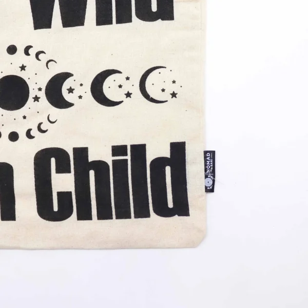 bG9jYWw6Ly9tZWRpYS9TSy9FQy82MFIzMEMxSDc0VzNFQ1NLLzVjYjA5NTIxLmpwZWc.webp Iconic Basic Tote Bag - Stay Wild, Moon Child - Natural 4oz