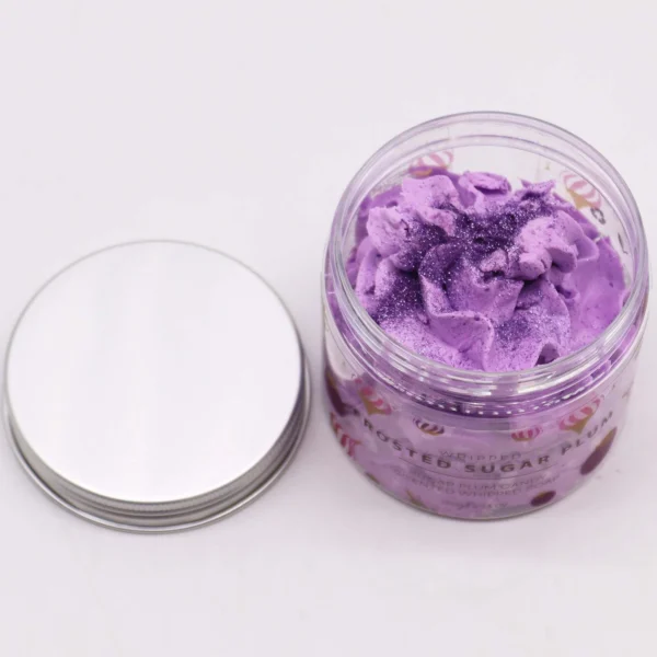 bG9jYWw6Ly9tZWRpYS9TUy80Qy82MFIzMEMxRzZSV0s0Q1NTL2U3NjE4YzQxLmpwZWc.webp Gorgeous smelling candle Frosted Sugar Plum