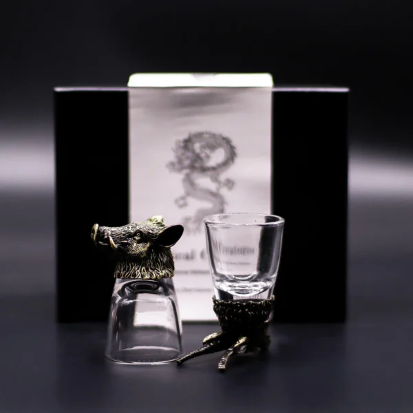 bG9jYWw6Ly9tZWRpYS85SC9DRS82MFIzMEMxSjY0UktDRTlILzNjMjE4ZWJiLmpwZw.webp Gift Set of 6 Shot Glasses (50ml) - Wild Forest Creatures - Antique Bronze