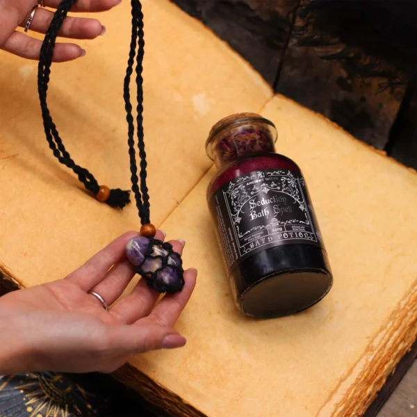 bG9jYWw6Ly9tZWRpYS8xRy8yQy82MFIzMEMxSjY0U0syQzFHL2E0ZTUxN2JlLmpwZw.webp Ancient Witch Bath Spell Potion and Rose Quartz Crystal Amulet - Love