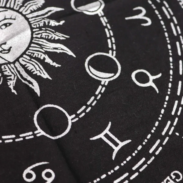 bG9jYWw6Ly9tZWRpYS8xSi8wQy82MFIzMEMxRzZXVDMwQzFKLzRjNTUwNmUwLmpwZWc.webp Esoteric Fringed Altar Cloth - Horoscope