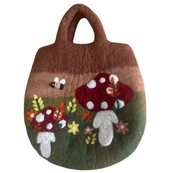 bG9jYWw6Ly9tZWRpYS8xSi9KRC82MFIzMEMxSDc0UzNKRDFKLzY0MjAwN2MyLmpwZWc.webp Mushroom Garden Felted Bag