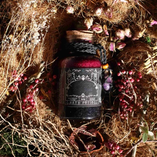 Ancient Witch Bath Spell Potion And Amethyst Crystal Amulet - Seduction