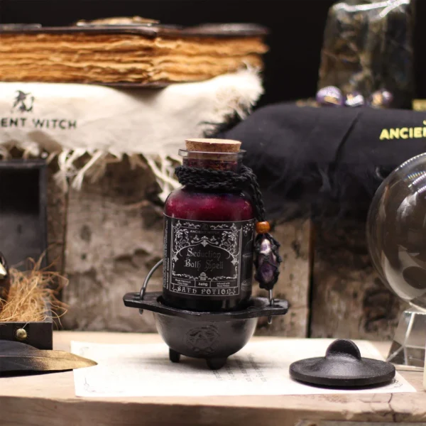 Ancient Witch Bath Spell Potion And Amethyst Crystal Amulet - Seduction
