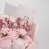 bG9jYWw6Ly9tZWRpYS8xSy8yQy82MFIzMEMxSjY0U0syQzFLL2M3MTY0Njc1LmpwZw.webp Large Pink Roses Bouquet - Love is Eternal - Gift Card