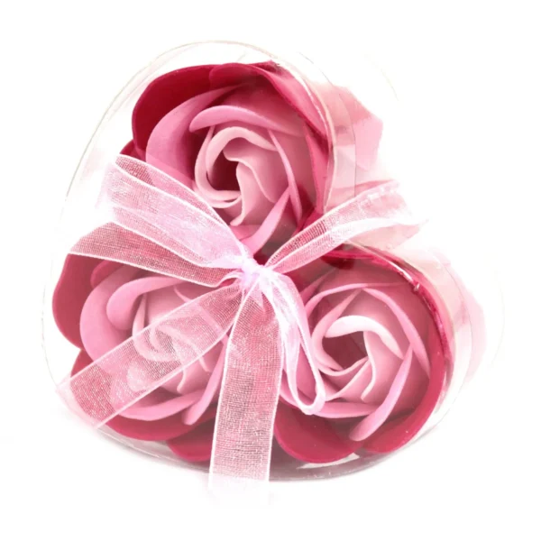 bG9jYWw6Ly9tZWRpYS9IRy9BRC82MFIzMEMxRzZHVjNBREhHLzUxMmUyYTUxLmpwZWc.webp Set of 3 Soap Flower Heart Box - Pink Roses