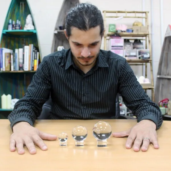bG9jYWw6Ly9tZWRpYS85Si8wQy82MFIzMEMxRzZHVkswQzlKLzVhZmYzOWNkLmpwZWc-1.webp Crystal Ball on Stand 40mm
