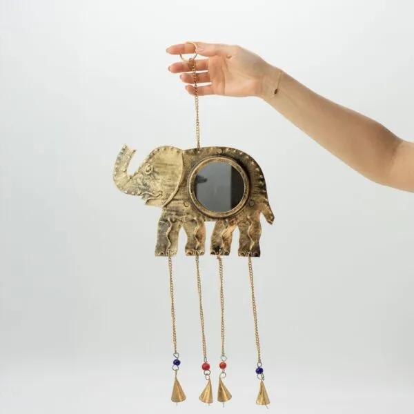 bG9jYWw6Ly9tZWRpYS85UC84Qy82MFIzMEMxSjZHVEs4QzlQLzhiYjc1YmZjLmpwZw.webp Indian Chimes - Elephant Lrg Mirror 4 Bells