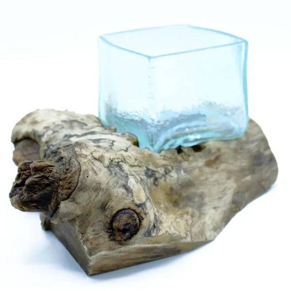 bG9jYWw6Ly9tZWRpYS9ISC8yRC82MFIzMEMxRzZXUjMyREhILzdlMjk2MzAzLmpwZWc.webp Molten Crackled Glass Tank on Wood