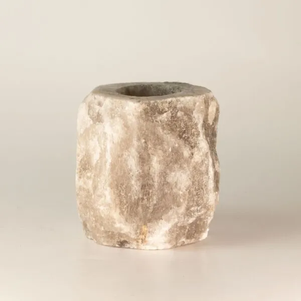 bG9jYWw6Ly9tZWRpYS9ISi8yRC82MFIzMEMxSjZNVjMyREhKLzI2M2EzMjZlLmpwZw.webp Grey Salt Candle Holder 600-800g