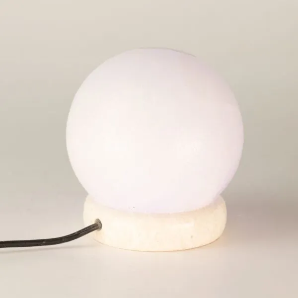 bG9jYWw6Ly9tZWRpYS9ISy8wRC82MFIzMEMxSjZNVjMwREhLLzU1OGMxZTE1LmpwZw.webp Quality USB Ball WHITE Salt Lamp - 9 cm (multi)