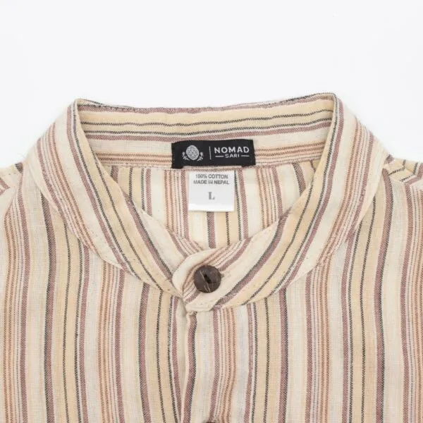 bG9jYWw6Ly9tZWRpYS9ITS9FRC82MFIzMEMxSjY4VzNFREhNL2M3OTc1NzJhLmpwZw.webp Nomad Sari Grandad Shirt - Brown Beige - Large