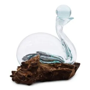 bG9jYWw6Ly9tZWRpYS9IUC9FQy82MFIzMEMxSjY0UktFQ0hQL2M1ZjE1YzQyLmpwZw.webp Molten Glass Duck Decanter on Wood with Stopper 19cm