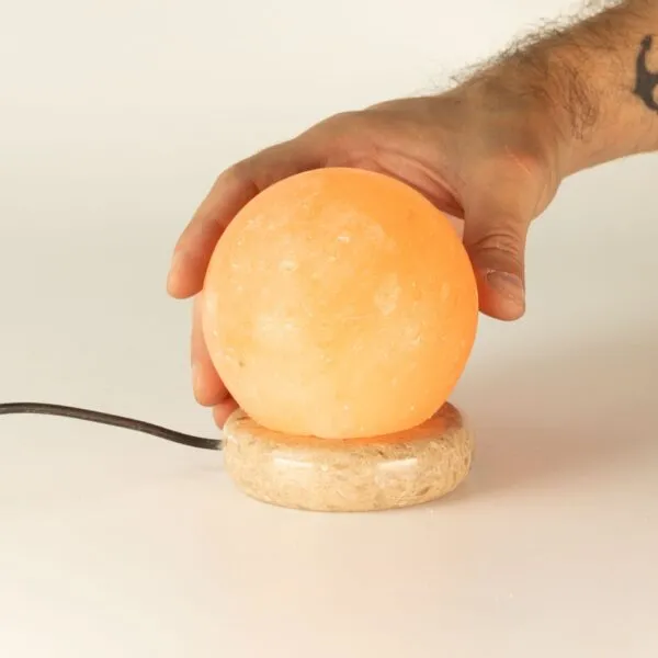 bG9jYWw6Ly9tZWRpYS9IUy9HRC82MFIzMEMxSjZNVEtHREhTLzcyNjBkY2UxLmpwZw.webp Quality USB Ball Salt Lamp - 8 cm (single)