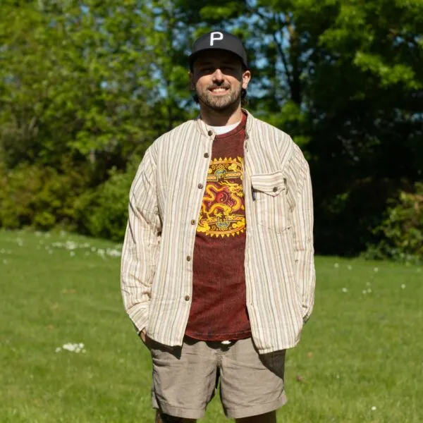 bG9jYWw6Ly9tZWRpYS9TSC8wRC82MFIzMEMxSjZDU0swRFNIL2I3ZWExN2MyLmpwZw.webp Nomad Sari Grandad Shirt - Brown Beige - Large