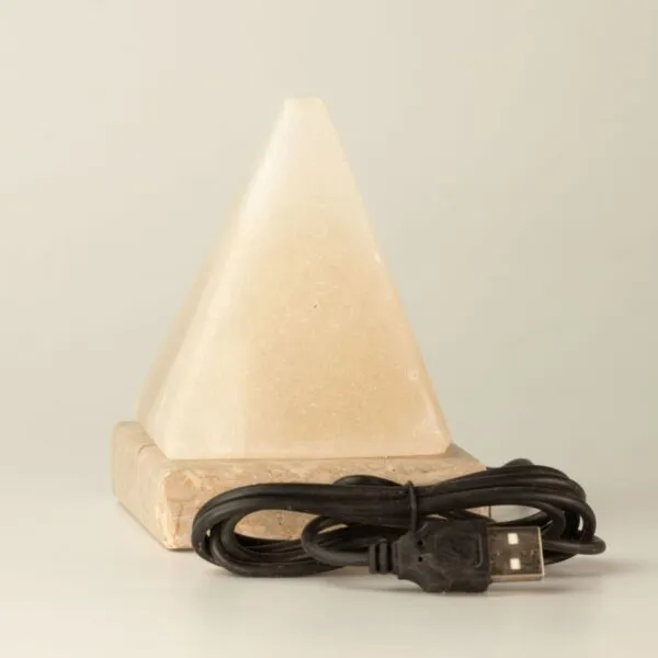 bG9jYWw6Ly9tZWRpYS9TSi84RC82MFIzMEMxSjZNVjM4RFNKLzk5OWZkZjYwLmpwZw.webp Quality USB Pyramid WHITE Salt Lamp - 9 cm (multi)