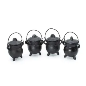bG9jYWw6Ly9tZWRpYS9TSy80Qy82MFIzMEMxSjZDUks0Q1NLLzA4ZDAzMGViLmpwZw.webp Extra Small Cast Iron Cauldrons 5x7cm
