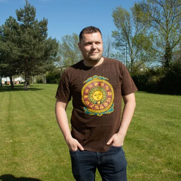 Nomad Sari Stonewashed Cotton T-Shirt - Sun and Zodiac - Brown - XL