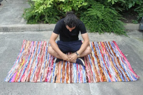 bG9jYWw6Ly9tZWRpYS85Ti8wQy82MFIzMEMxRzZHVjMwQzlOLzk1M2Y0Y2E1LmpwZWc.webp Large Velvet Rug - 105x185cm
