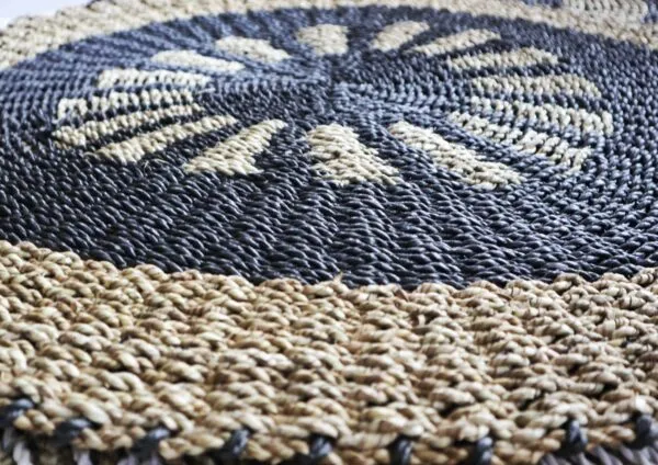 Round Seagrass Black and Tan - Inner Sun - 1m