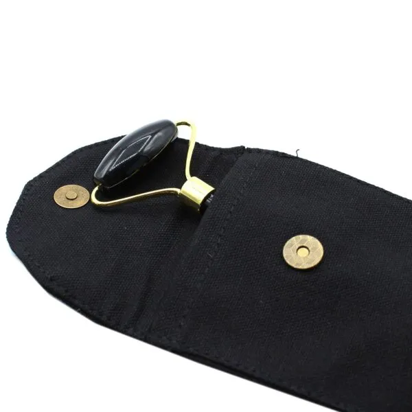 bG9jYWw6Ly9tZWRpYS85UC80Qy82MFIzMEMxSjZNUks0QzlQLzJiYWQyMzJmLmpwZw.webp Gemstone Face Roller - Black Obsidian
