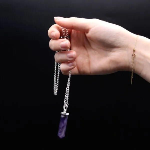bG9jYWw6Ly9tZWRpYS85UC9HRS82MFIzMEMxRzZSUktHRTlQL2M0ZjJmMzI2LmpwZWc.webp Gemstone Classic Point Pendant - Black Agate