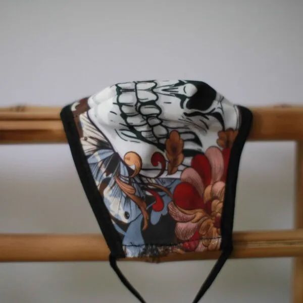 bG9jYWw6Ly9tZWRpYS8xRy9BQy82MFIzMEMxRzZNV0tBQzFHLzQxM2RmMGE2LmpwZWc.webp Reusable Fashion Face Mask - Colourful Calavera (Adult)