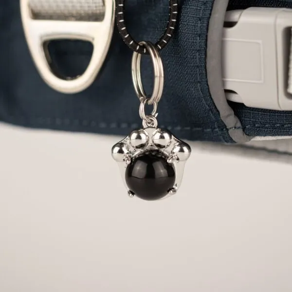 bG9jYWw6Ly9tZWRpYS8xSi80RS82MFIzMEMxSjZSVEs0RTFKLzMzMjViNGI5LmpwZw.webp PAW - S (4-8Kg) Dog Step-in Guardian Harness with Reflective Mesh - Rock Grey - Black Obsidian Charm