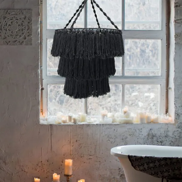 bG9jYWw6Ly9tZWRpYS8xTi9DRC82MFIzMEMxRzZSU0tDRDFOLzAzYTg5OGZjLmpwZWc.webp Macrame Soft Chandelier - Black
