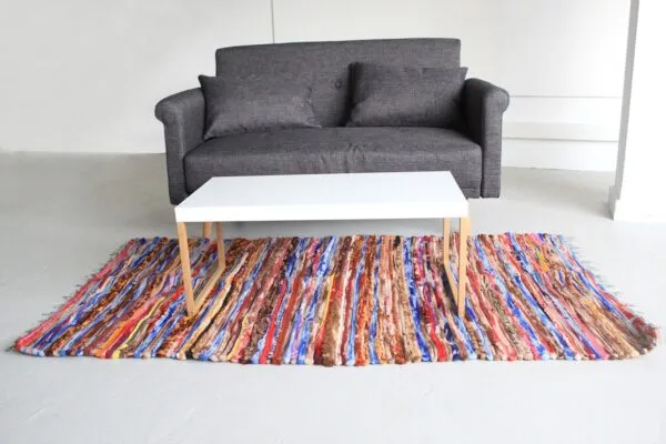 bG9jYWw6Ly9tZWRpYS8xUy8wQy82MFIzMEMxRzZHVjMwQzFTL2ZiNjU3OTMzLmpwZWc.webp Large Velvet Rug - 105x185cm