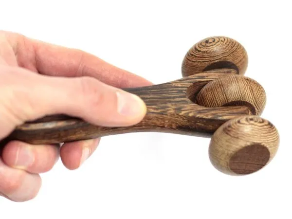 bG9jYWw6Ly9tZWRpYS9ITi9KRC82MFIzMEMxRzZNUjNKREhOL2I4YjQ5MGMzLmpwZWc.webp Massage Tool - Three Disc Roller