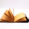 bG9jYWw6Ly9tZWRpYS9IUC9KRC82MFIzMEMxRzZSVzNKREhQL2VjMTZhMmMwLmpwZWc.webp Book of Shadows - 200 pages decle-edged - 15x21cm