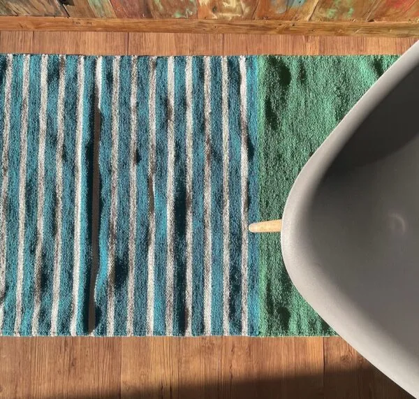 bG9jYWw6Ly9tZWRpYS9TTS80Qy82MFIzMEMxRzZSVks0Q1NNLzkzM2QyMWE5LmpwZWc.webp Indian Cotton Rug - 70x170cm - Blue/ Green