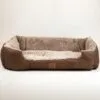 bG9jYWw6Ly9tZWRpYS9TUy9FRC82MFIzMEMxSjZSVktFRFNTL2FiZDU2ZWE1LmpwZw.webp PAW Bed – Medium Plush Teddy Brown – 70 × 55 × 18cm